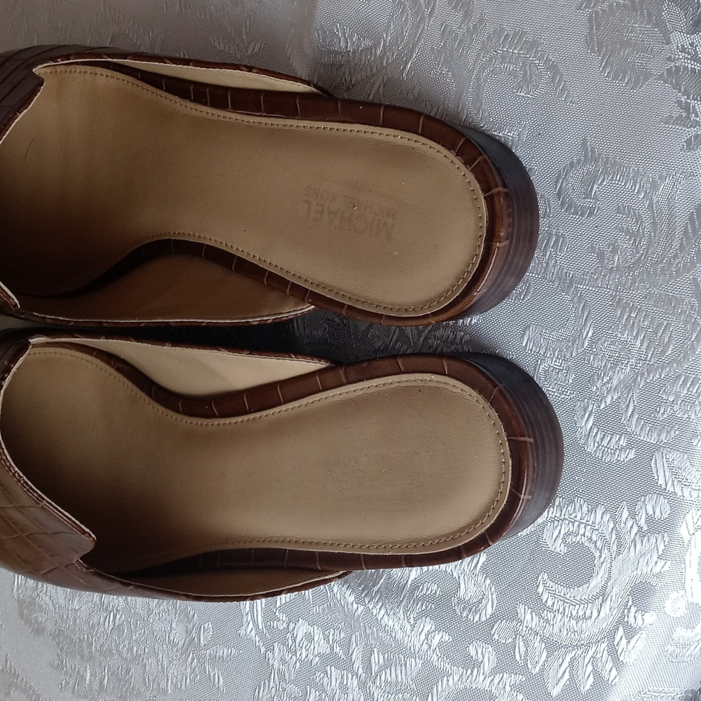 Michael Kors Brown Croc-Embossed Leather Mules - Picture 4 of 8